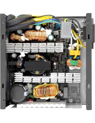 Fuente de alimentación Thermaltake Smart 700 W...